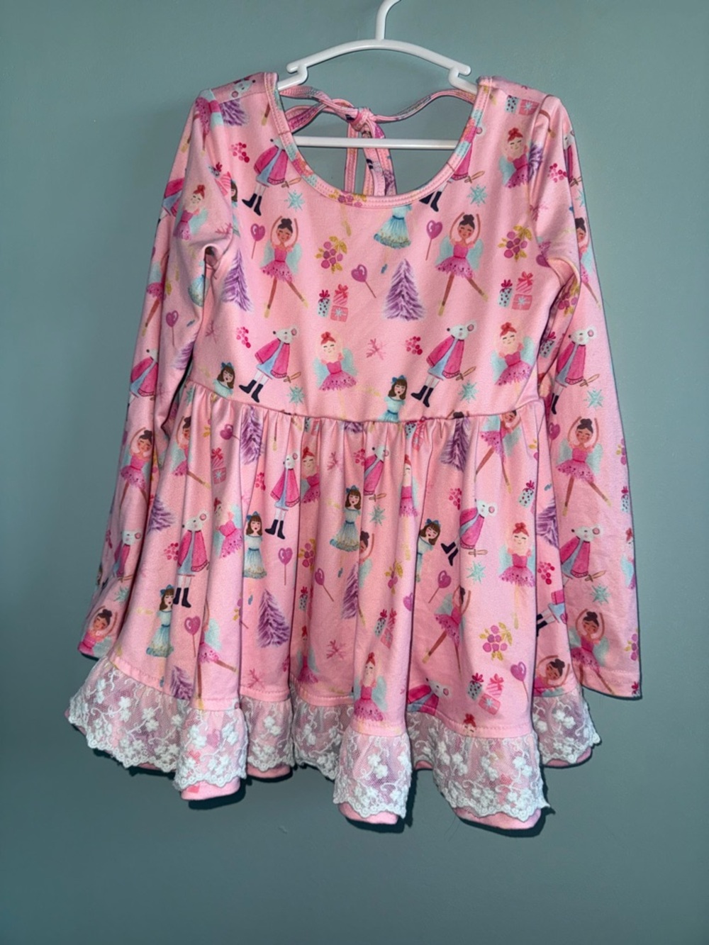 Liv & Stella nutcracker playset